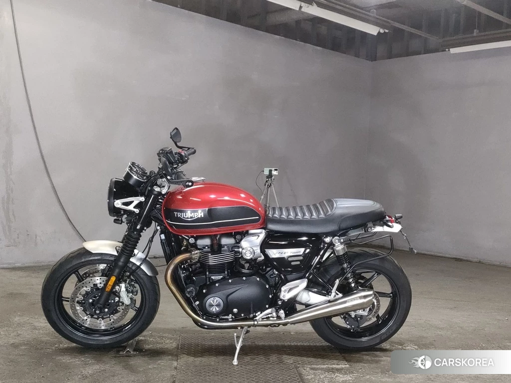 Проданный Triumph SPEED TWIN 2019 из Японии, фото 2