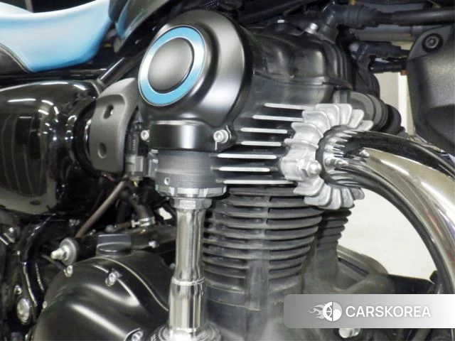 Engine photo