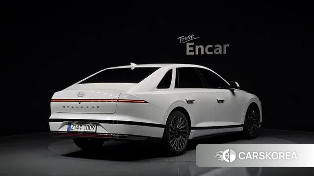 Hyundai Grandeur Hybrid (GN7) id 3026800 из Кореи 12