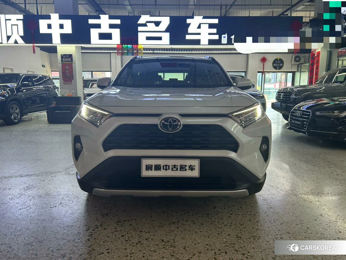 Toyota RAV4 2021 Белый из Китая, фото 6