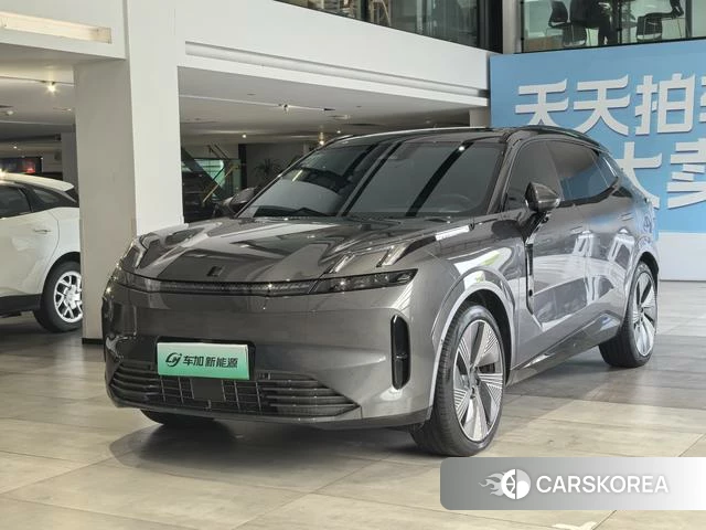 Lynk 08 EM-P 2024 Темно-серый из Китая, фото 2