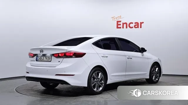 Hyundai Avante AD id 3709423 из Кореи 12