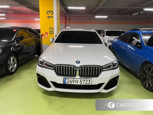 BMW 5 Series (G30) id 3760217 из Кореи 9