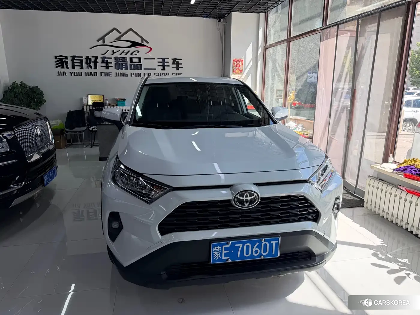 Toyota RAV4 2025 Белый из Китая, фото 2