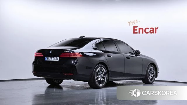 BMW 5 Series (G60) id 4329347 из Кореи 12