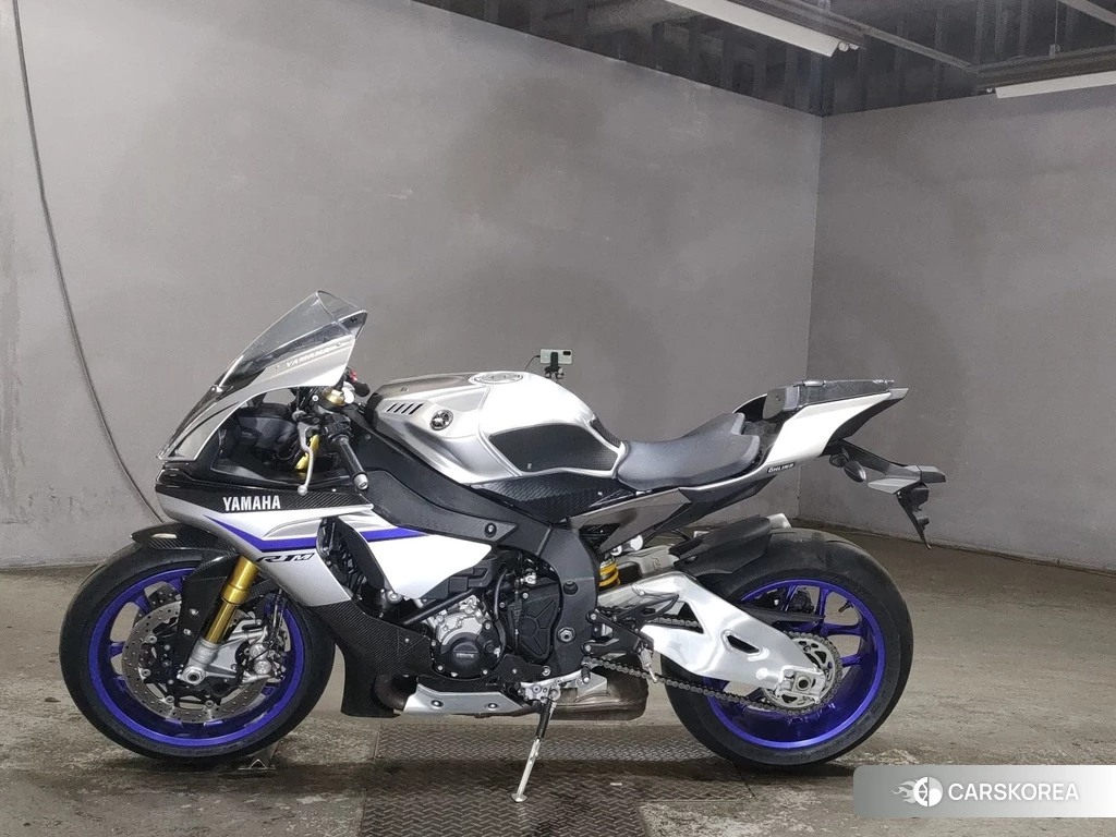 Проданный Yamaha YZF-R1M 2018 из Японии