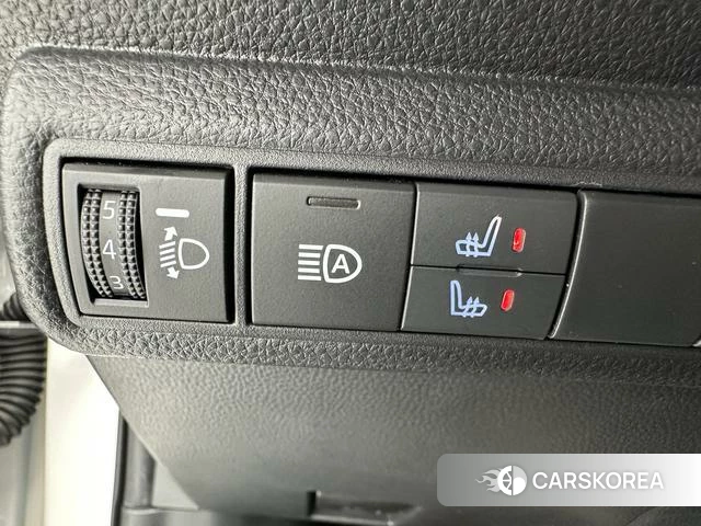 Toyota Corolla id 4365849 из Китая 9