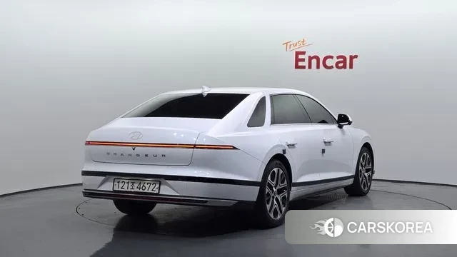 Hyundai Grandeur (GN7) id 3131792 из Кореи 12