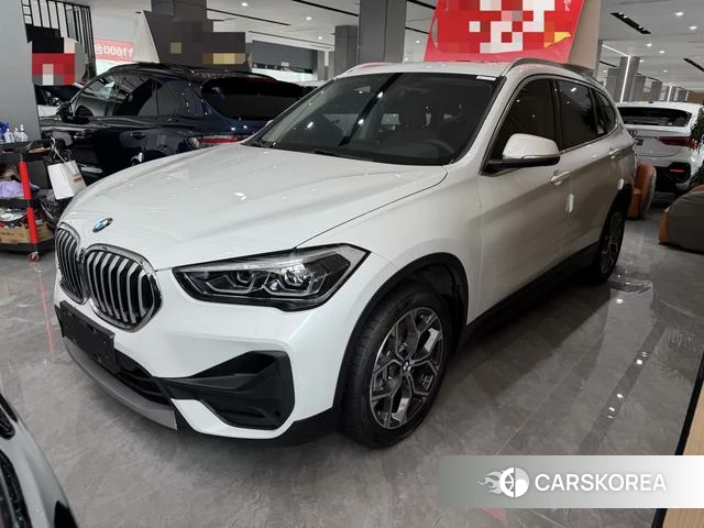 BMW X1 2022 Белый из Китая, фото 2