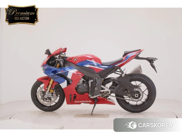 Проданный Honda CBR1000RR-R FIREBLADE SP 2021 из Японии, фото 2