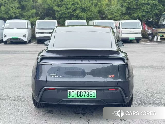 Tesla Model Y 2025 Темно-серый из Китая, фото 2