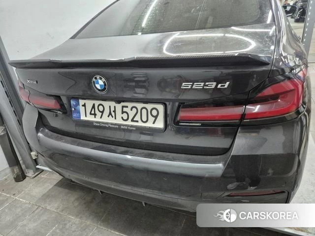 BMW 5 Series (G30) 2022 Серый из Кореи, фото 2