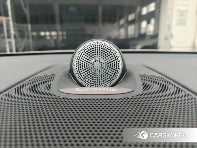 Volvo XC60 PHEV 2024 Белый из Китая, фото 3
