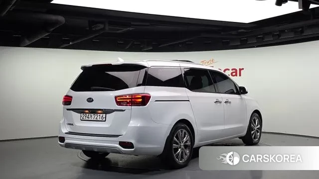 Kia The New Carnival id 3198438 из Кореи 12