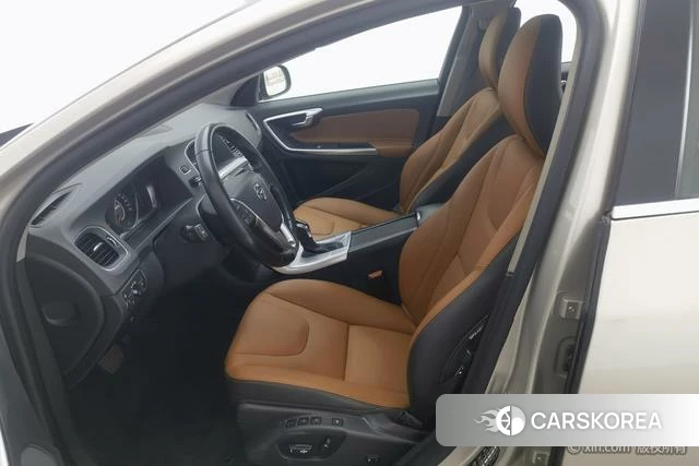Volvo S60 id 4212567 из Китая 12