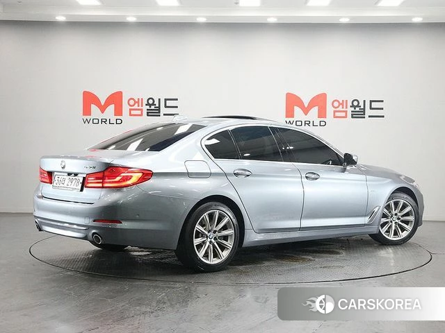 BMW 5 Series (G30) 2018 Серый из Кореи, фото 5