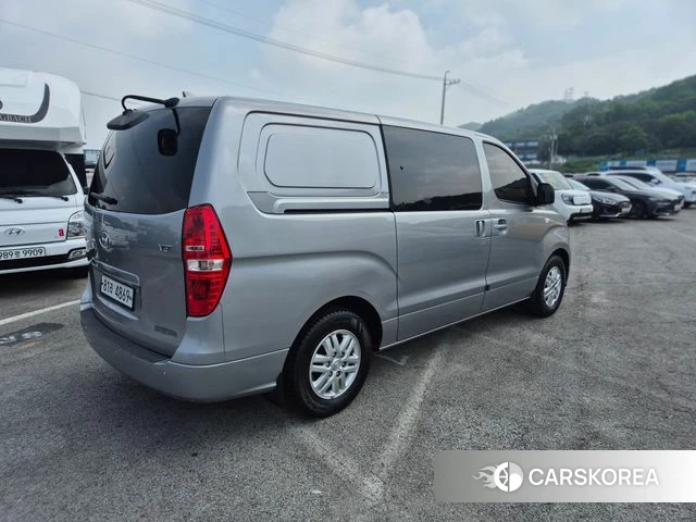 Hyundai The New Grand Starex id 4392685 из Кореи 12
