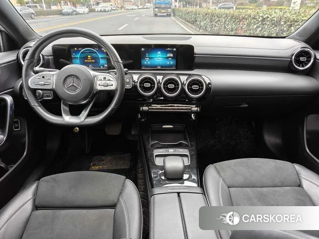 Mercedes-Benz Class A 2019 Белый из Китая, фото 3