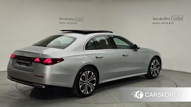 Mercedes-Benz E-Class W214 id 2909954 из Кореи 12