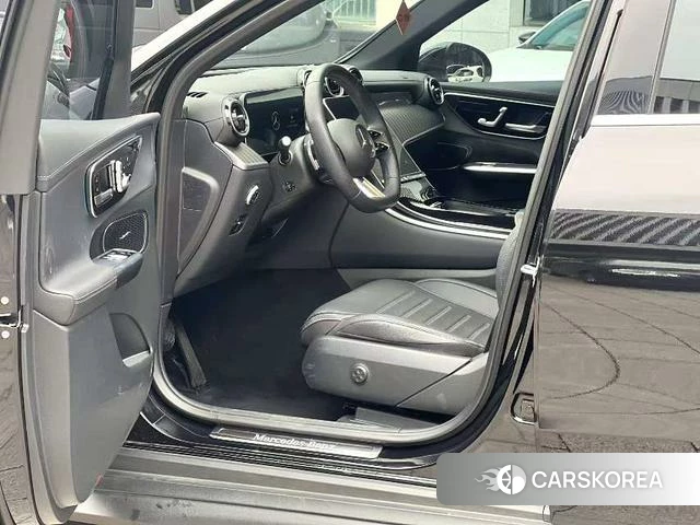 Mercedes-Benz GLC 2023 Черный из Китая, фото 6