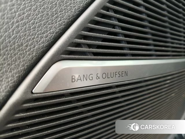 Audi Q7 id 4278978 из Китая 11