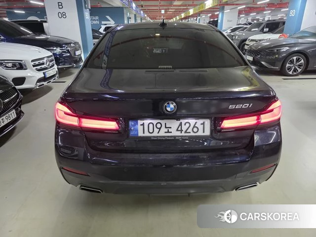 BMW 5 Series (G30) id 3865437 из Кореи 12