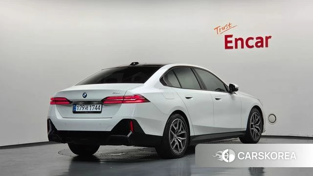 BMW 5 Series (G60) id 4870542 из Кореи 12