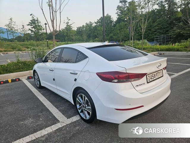 Hyundai Avante AD id 4417438 из Кореи 12