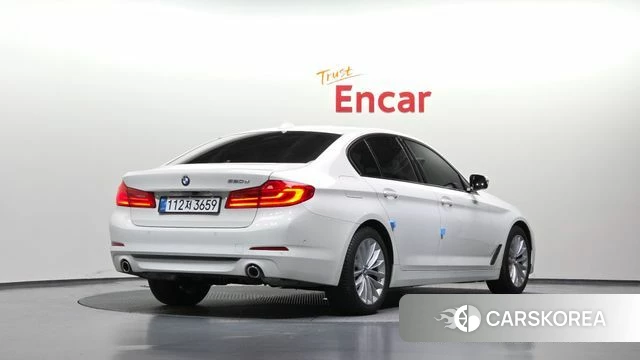 BMW 5 Series (G30) id 4918381 из Кореи 12