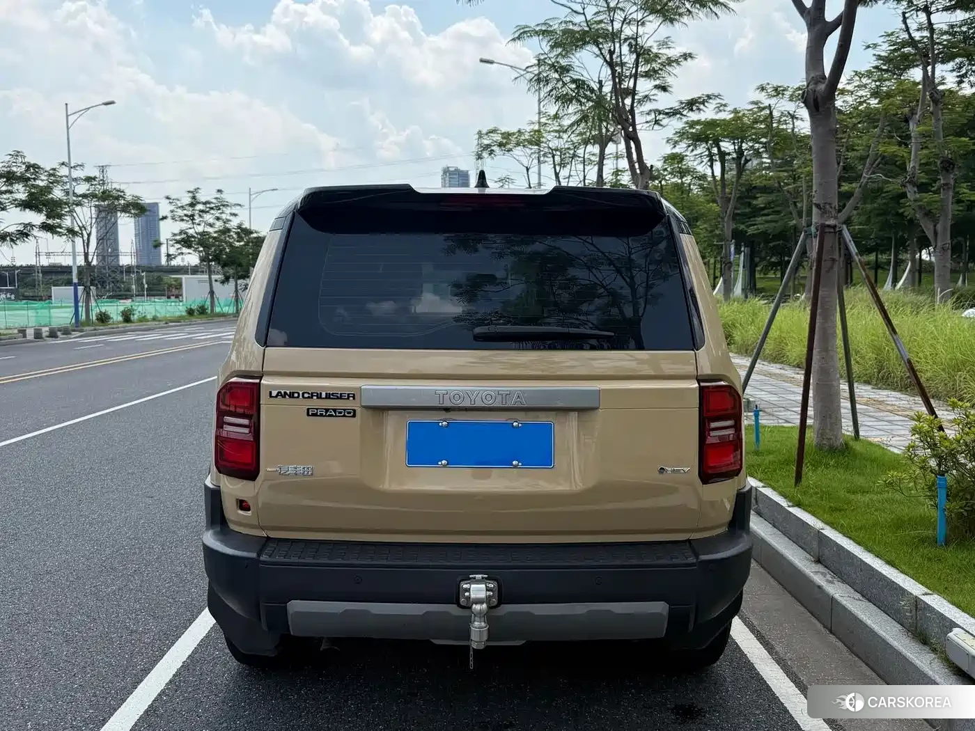 Toyota Prado 2024 Белый из Китая, фото 2