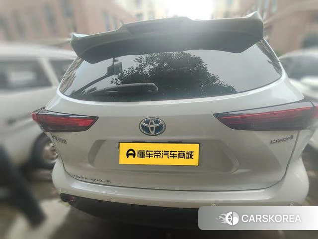 Toyota Highlander 2024 Белый из Китая, фото 2