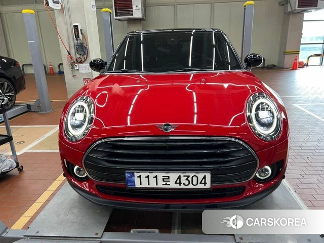 Mini Cooper Clubman 2023 Красный из Кореи, фото 2