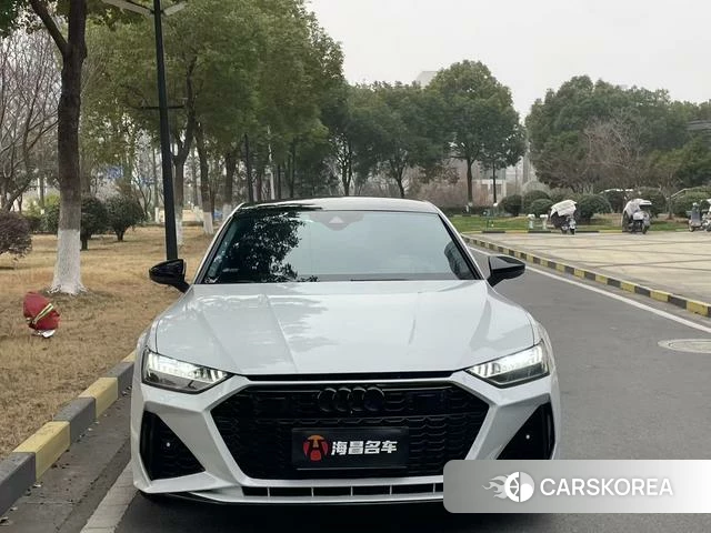Audi A7 2021 Белый из Китая, фото 2