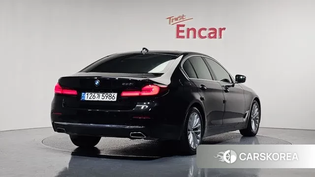 BMW 5 Series (G30) id 3350120 из Кореи 12