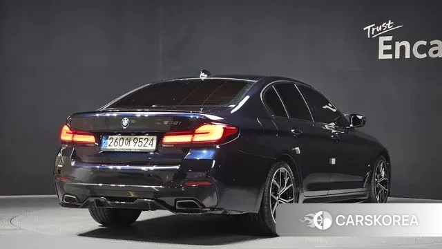 BMW 5 Series (G30) id 3416818 из Кореи 12