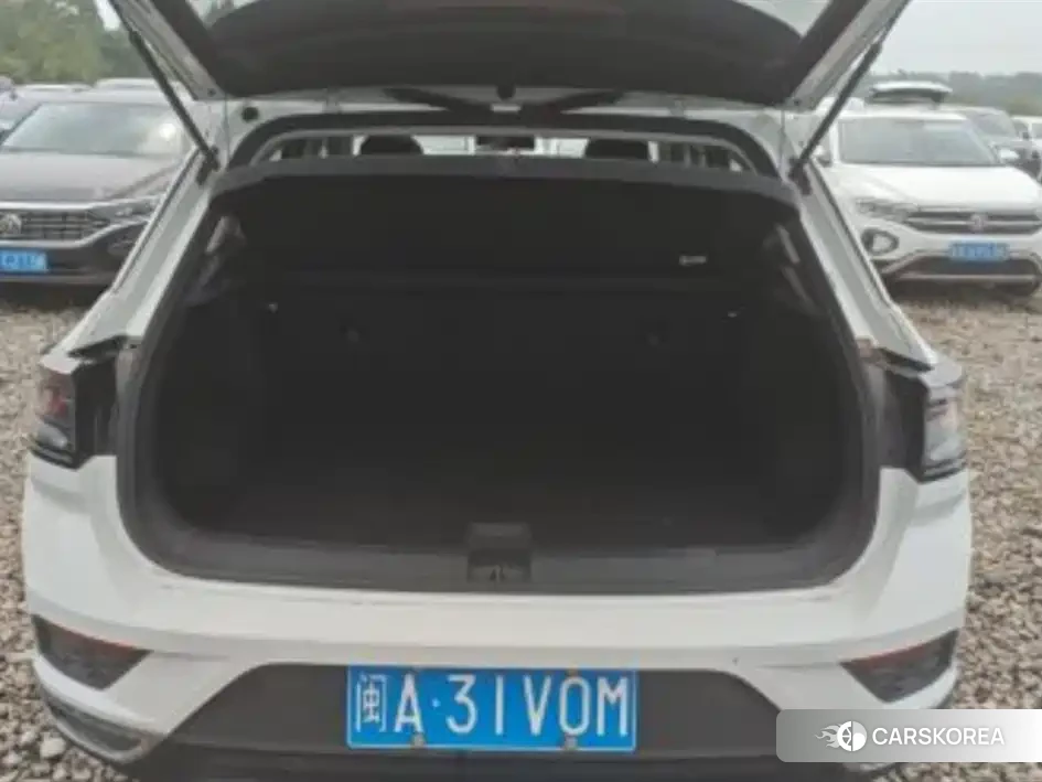 Volkswagen T-Roc 2024 Белый из Китая, фото 2