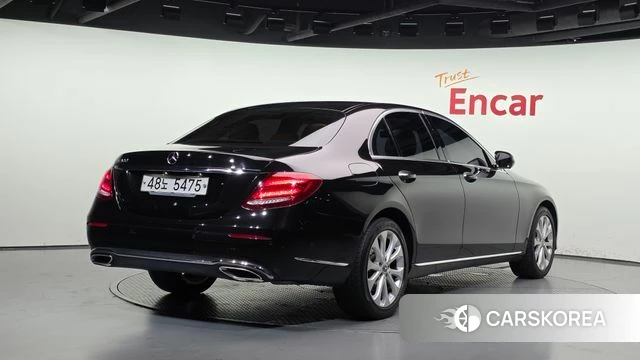 Mercedes-Benz E-Class W213 id 4699035 из Кореи 12