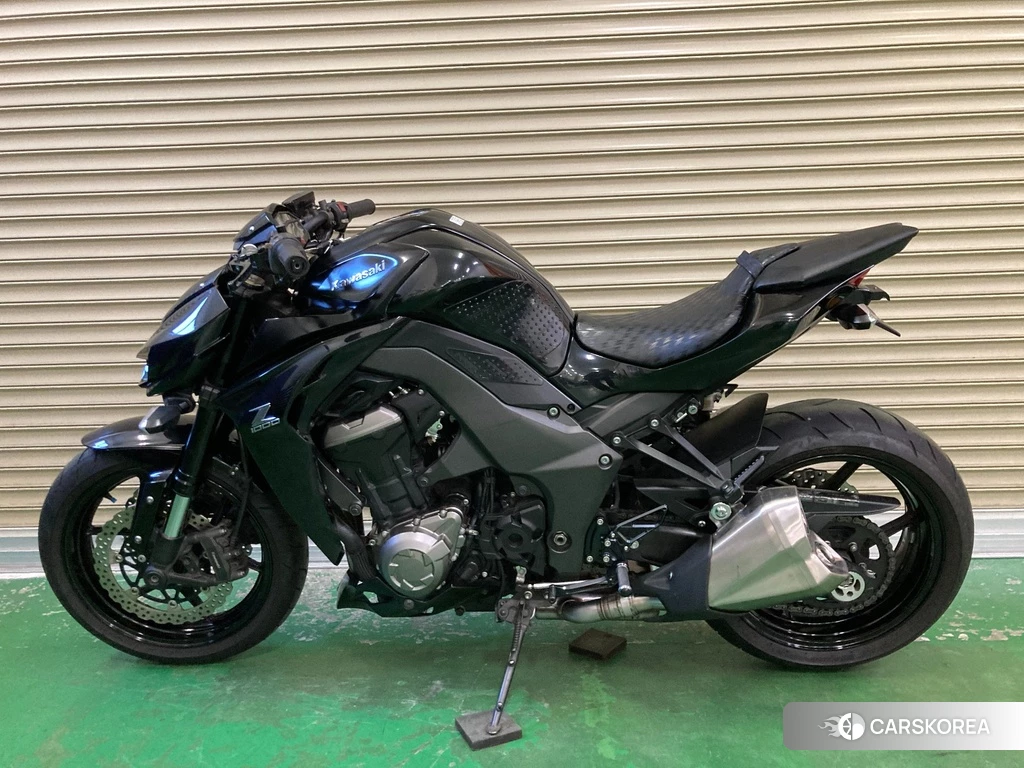 Проданный Kawasaki Z1000 2015 из Японии