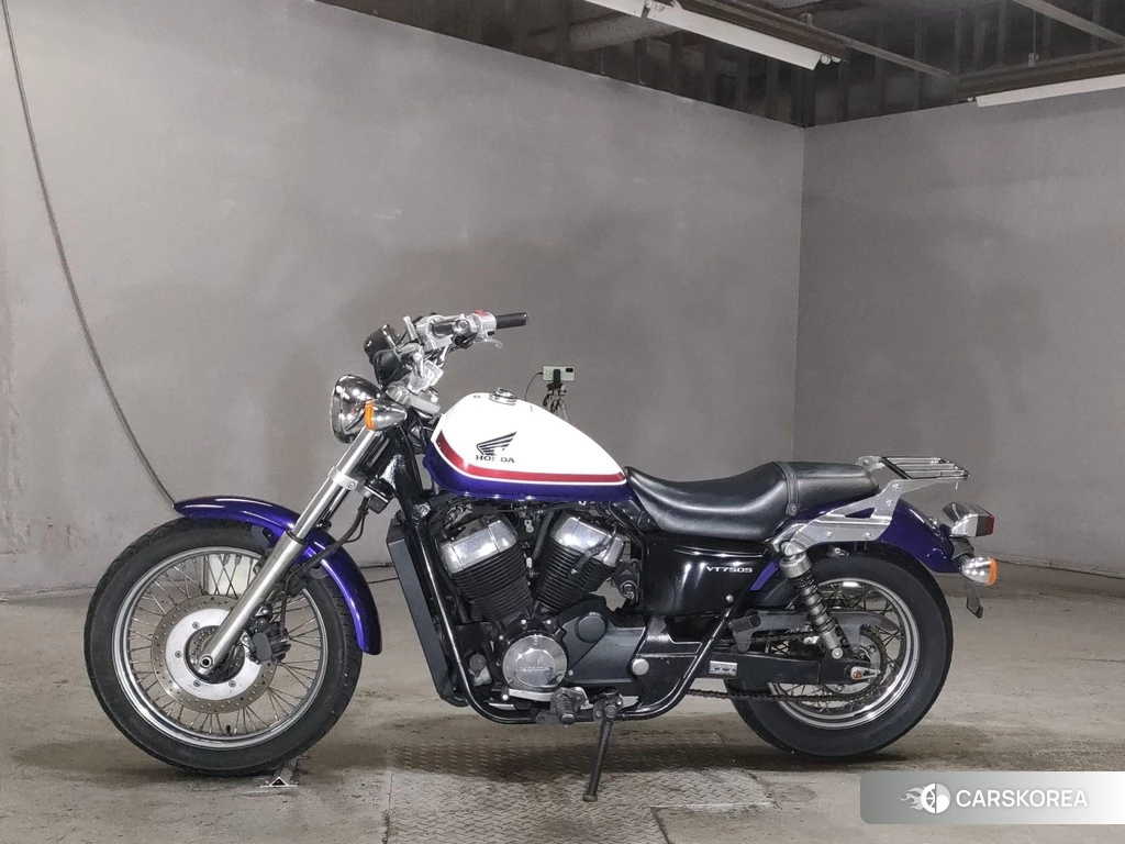 Проданный Honda VT750S 2012 из Японии, фото 2