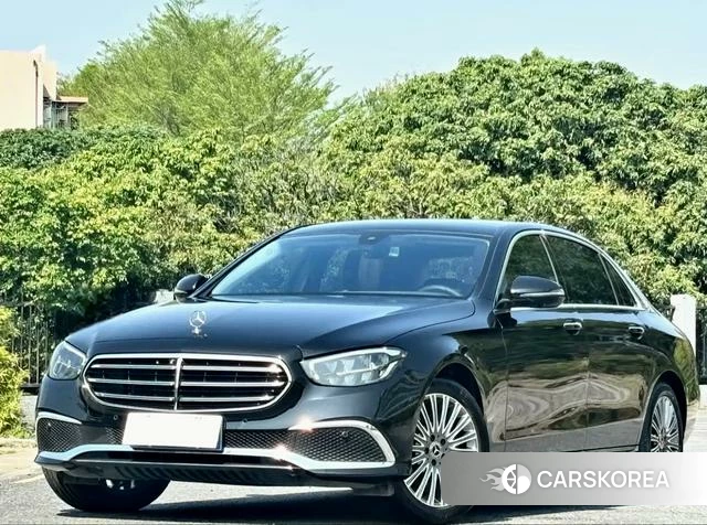Mercedes-Benz E-class 2023 Черный из Китая, фото 2
