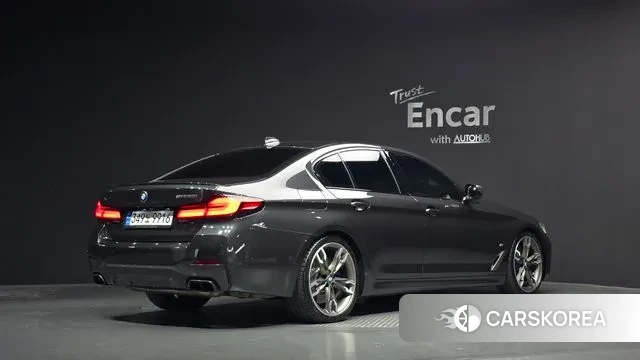 BMW 5 Series (G30) id 3519491 из Кореи 12