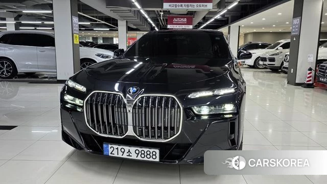 BMW 7 Series (G70) id 4280944 из Кореи 12