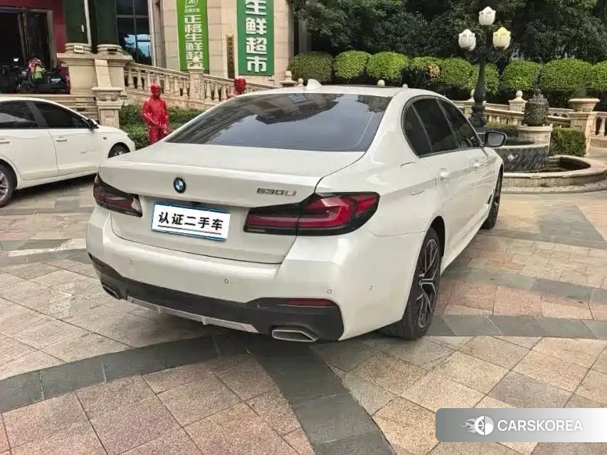 BMW 5 series 2023 Белый из Китая, фото 2