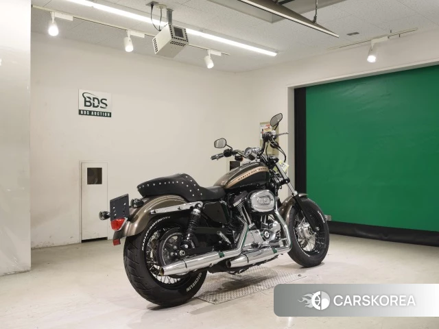 Проданный Harley-Davidson Sportster XL1200C 2019 из Японии, фото 2