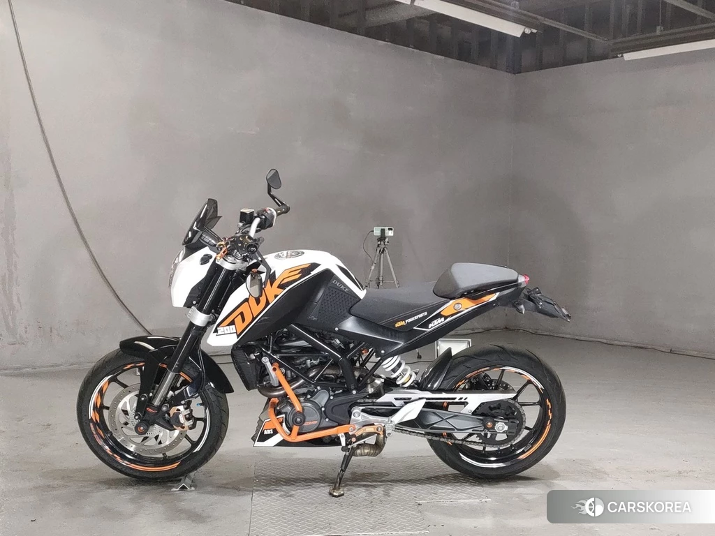 Проданный KTM 200 DUKE 2014 из Японии