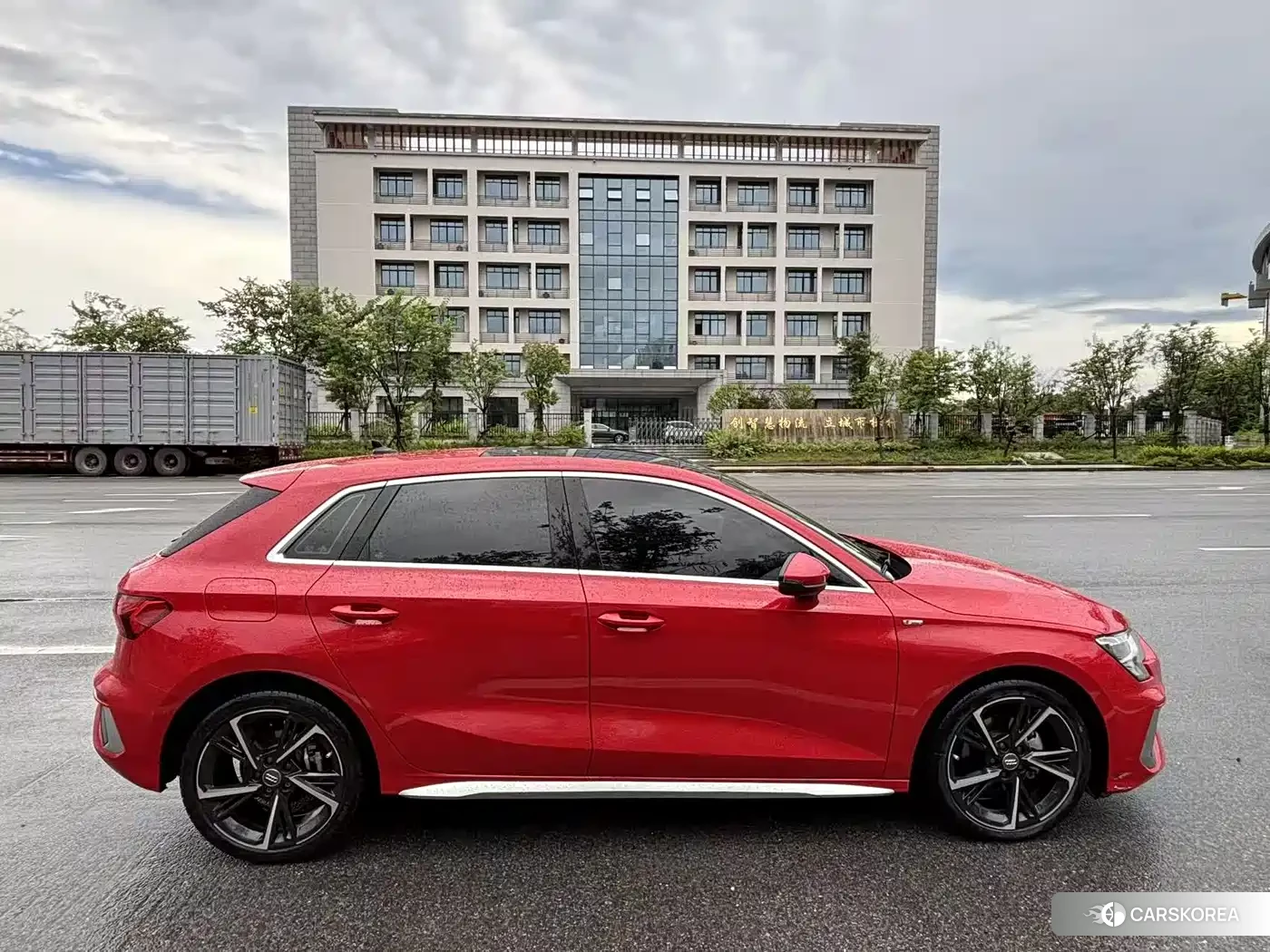 Audi A3 2022 Red/purple из Китая, фото 5