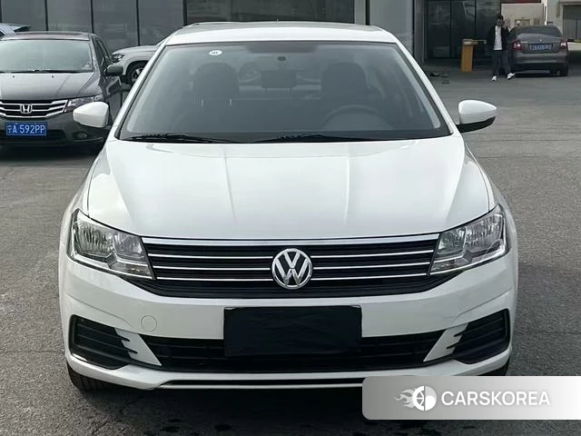 Volkswagen Lavida 2023 Белый из Китая, фото 5