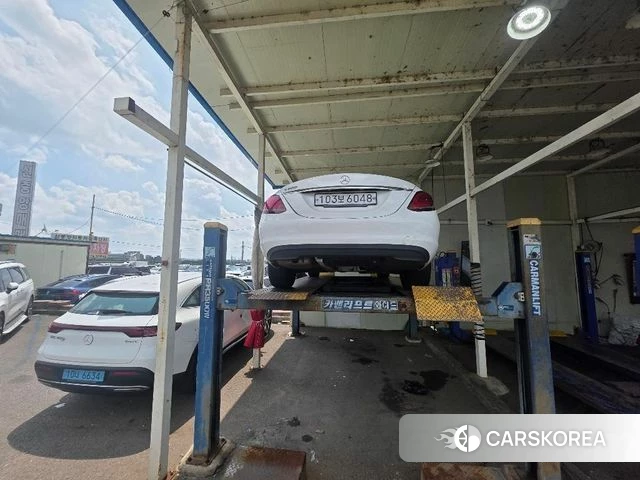 Mercedes-Benz C-Class W205 2019 Белый из Кореи, фото 2