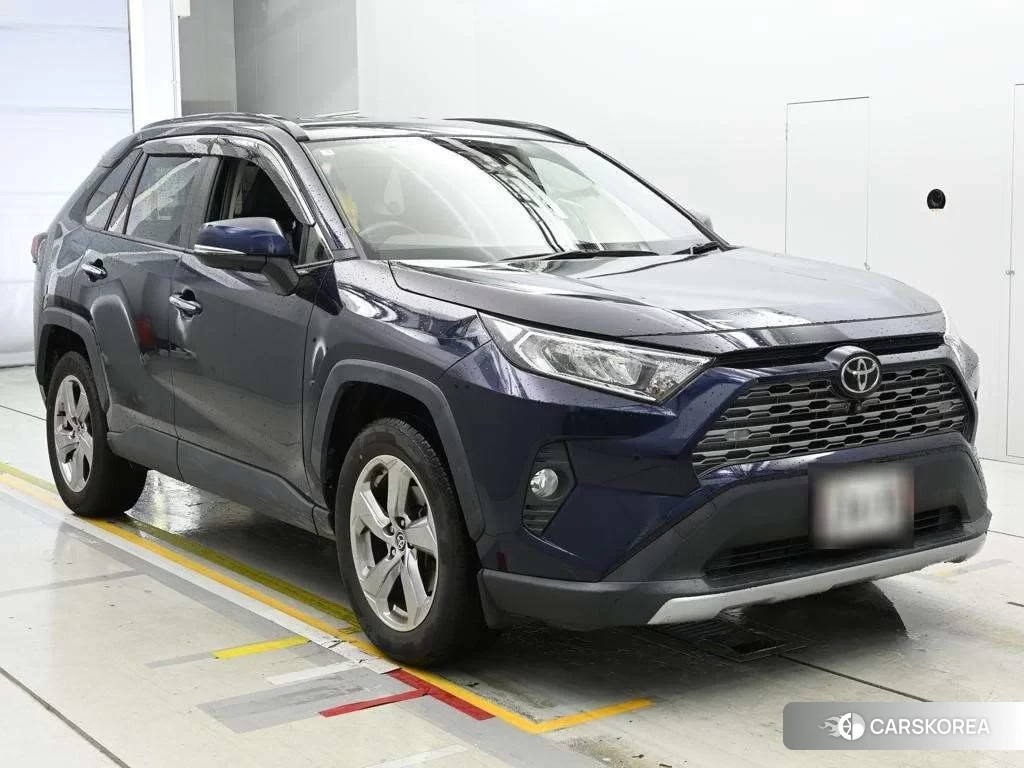 Toyota RAV4 2021 из Японии, фото 2