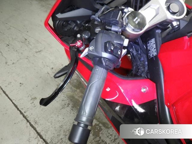 Проданный Honda CBR650R id 3997879 из Японии, фото 12